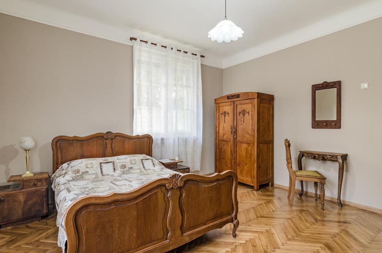 Apartamento Апартамент Жасмин Varna Exterior foto