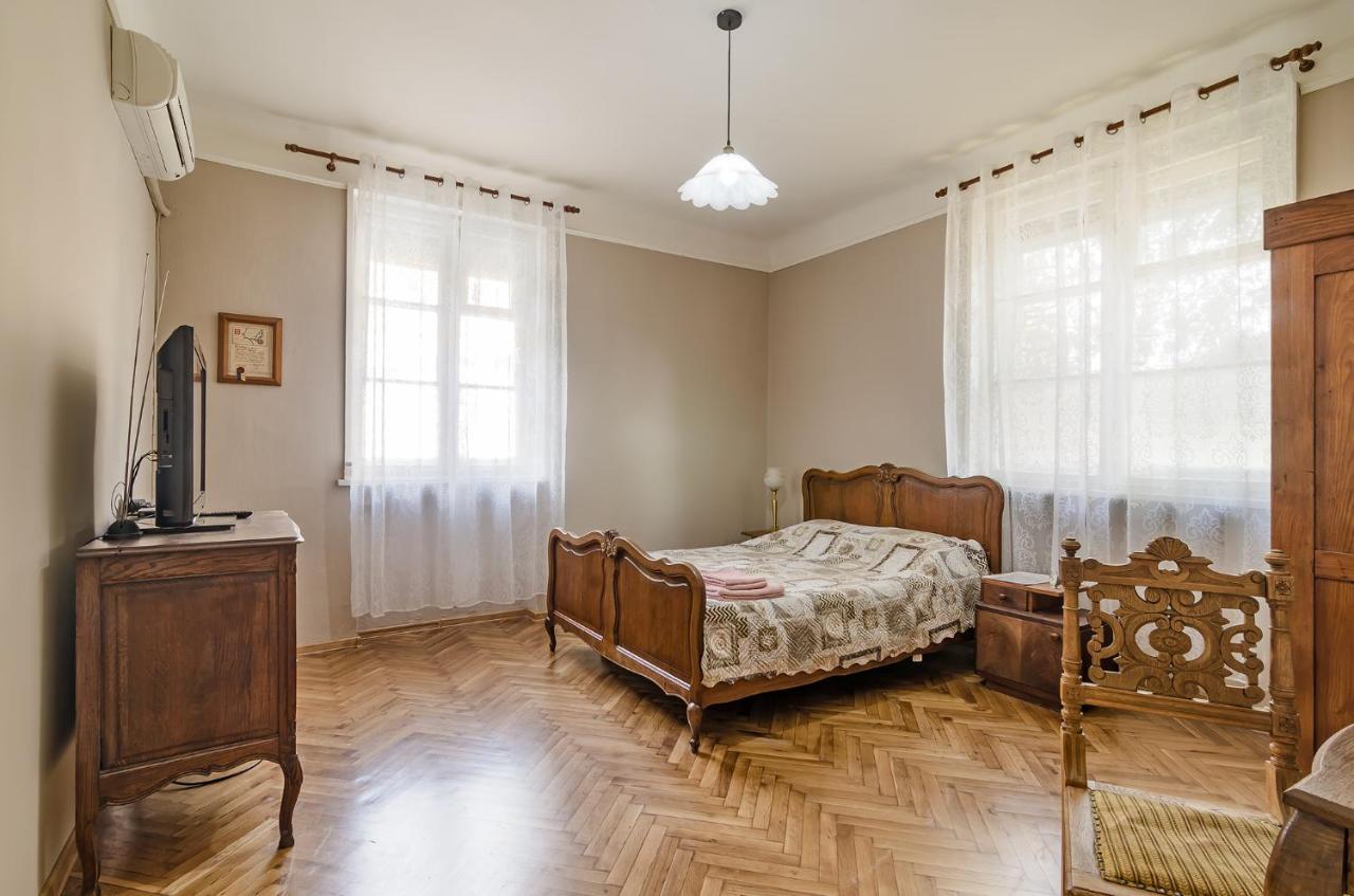 Apartamento Апартамент Жасмин Varna Exterior foto